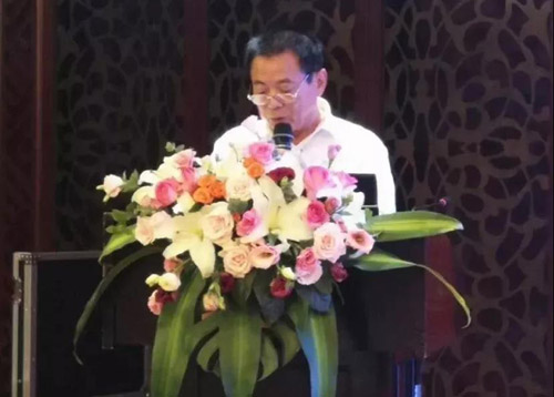 蘇星洗滌印染機(jī)械制造有限公司董事長(zhǎng)袁廷榮